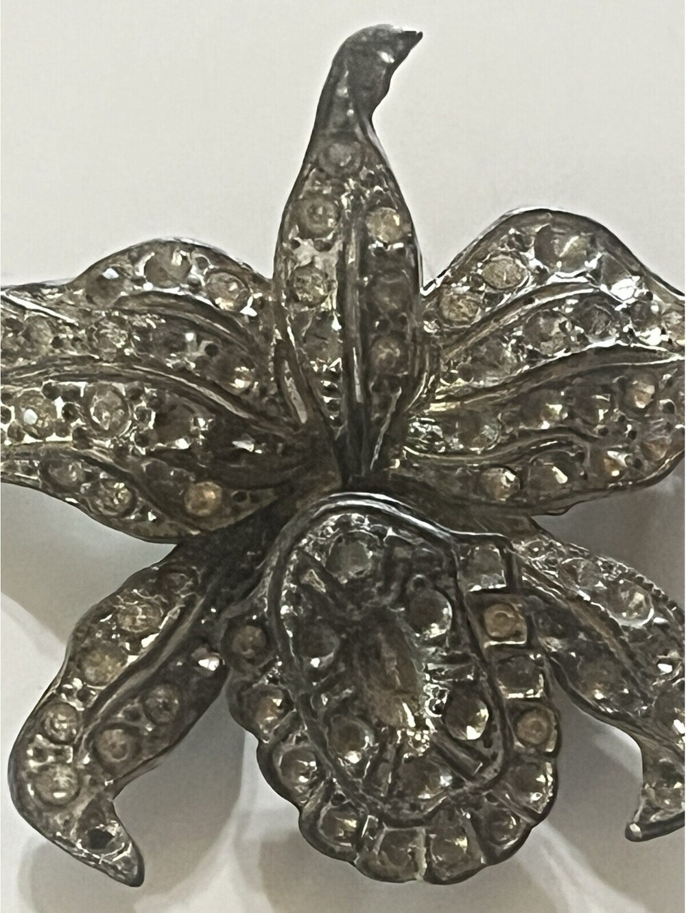 Vintage Rhinestone Trembler Orchid Lily Flower Brooch Pin Silver Tone Art Deco
